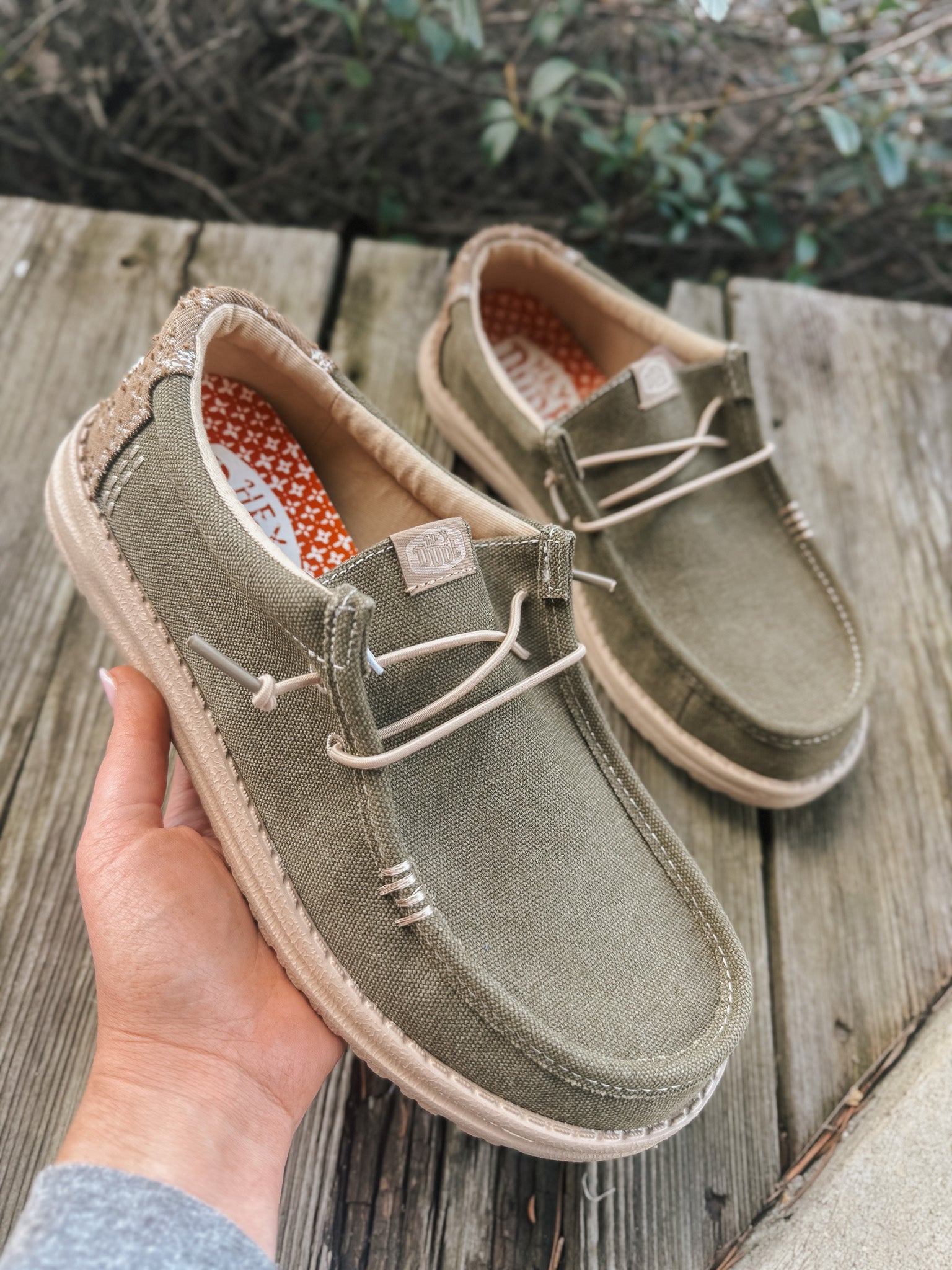 tobacco hey dudes Men's Dude Welsh Natural Color: Leaves inspired design in the HEYDUDE Wally Vintage Classic Men's Hey Dude Wally Classic