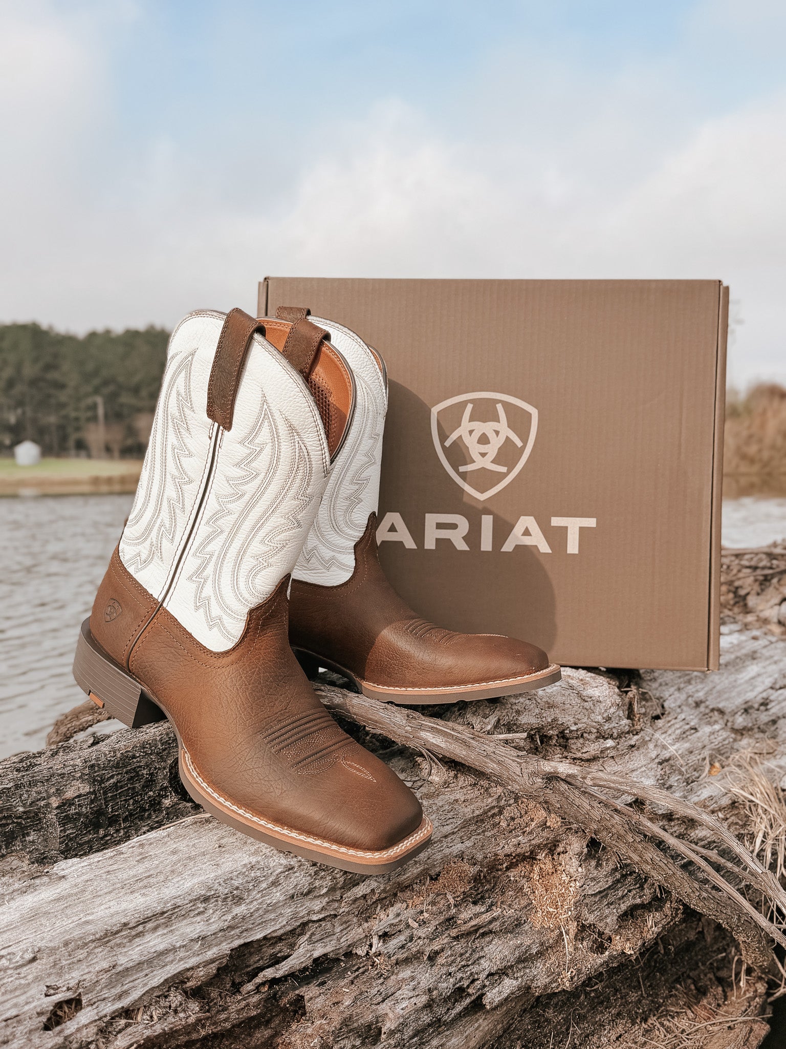 Ariat Boots Ariat Booker Brown Chelsea Square Toe Western Boots main image 2