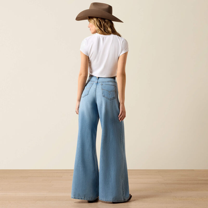Women's Ariat Ultra High Rise Calamity Comfort Wide Leg Jeans