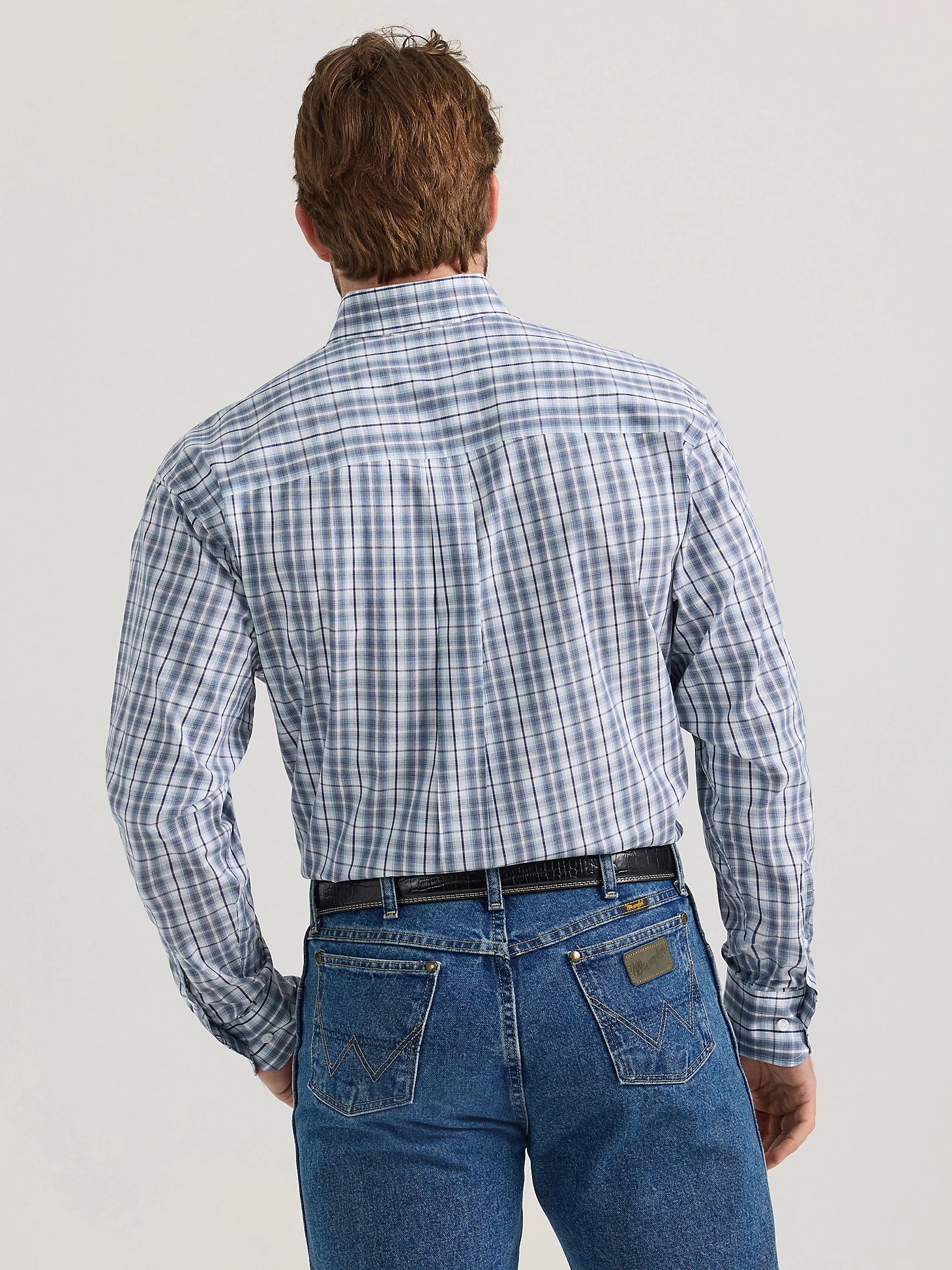 MEN'S WRANGLER® GEORGE STRAIT™ LONG SLEEVE BUTTON DOWN TWO POCKET SHIRT IN CLOUDY NAVY