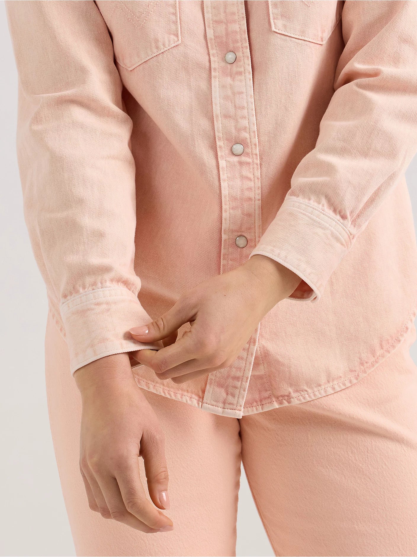 Women's Wrangler Colorwash Slim Western Snap Shirt