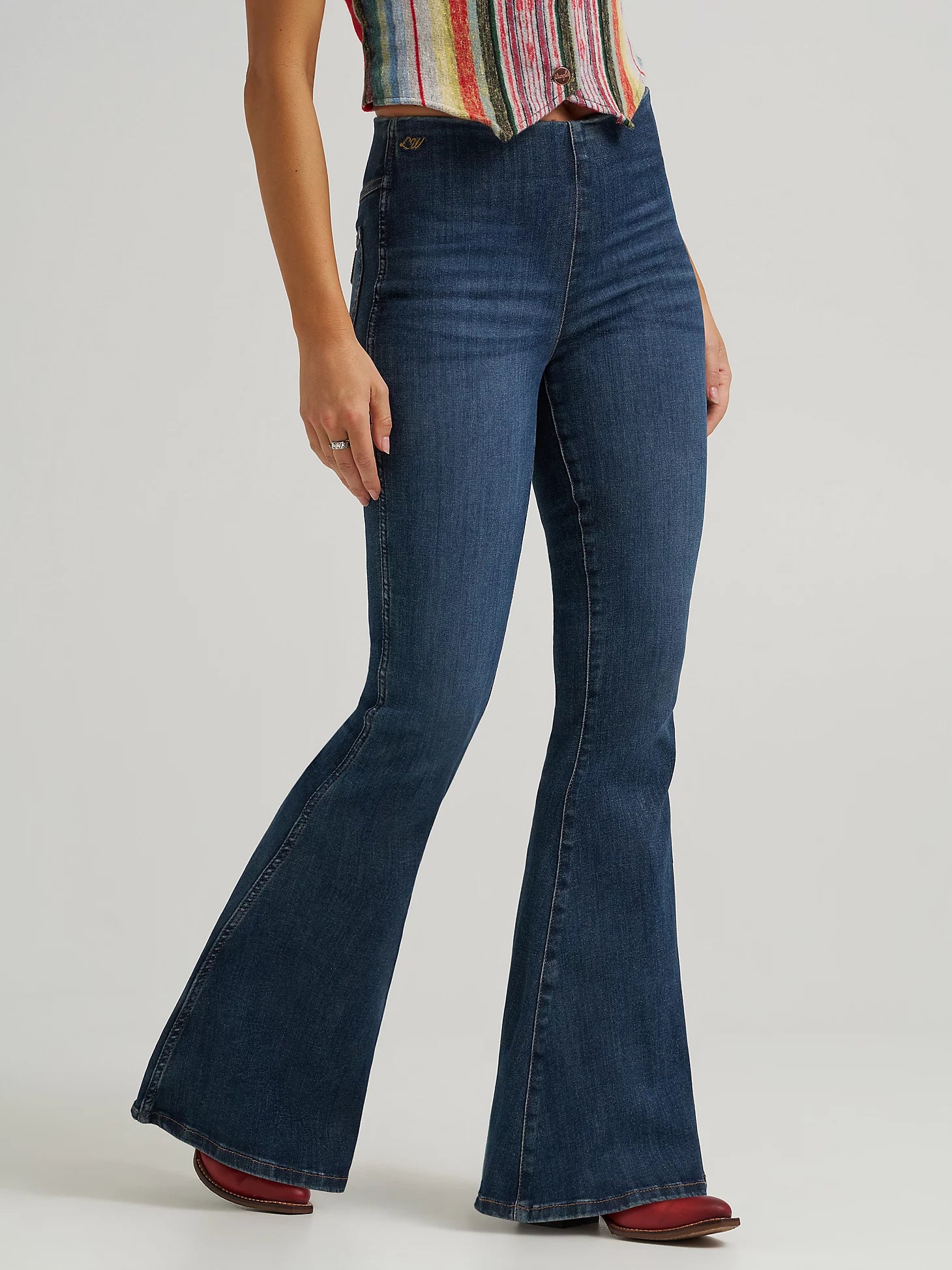 Wrangler x Lainey Wilson Pull On Bell Bottoms