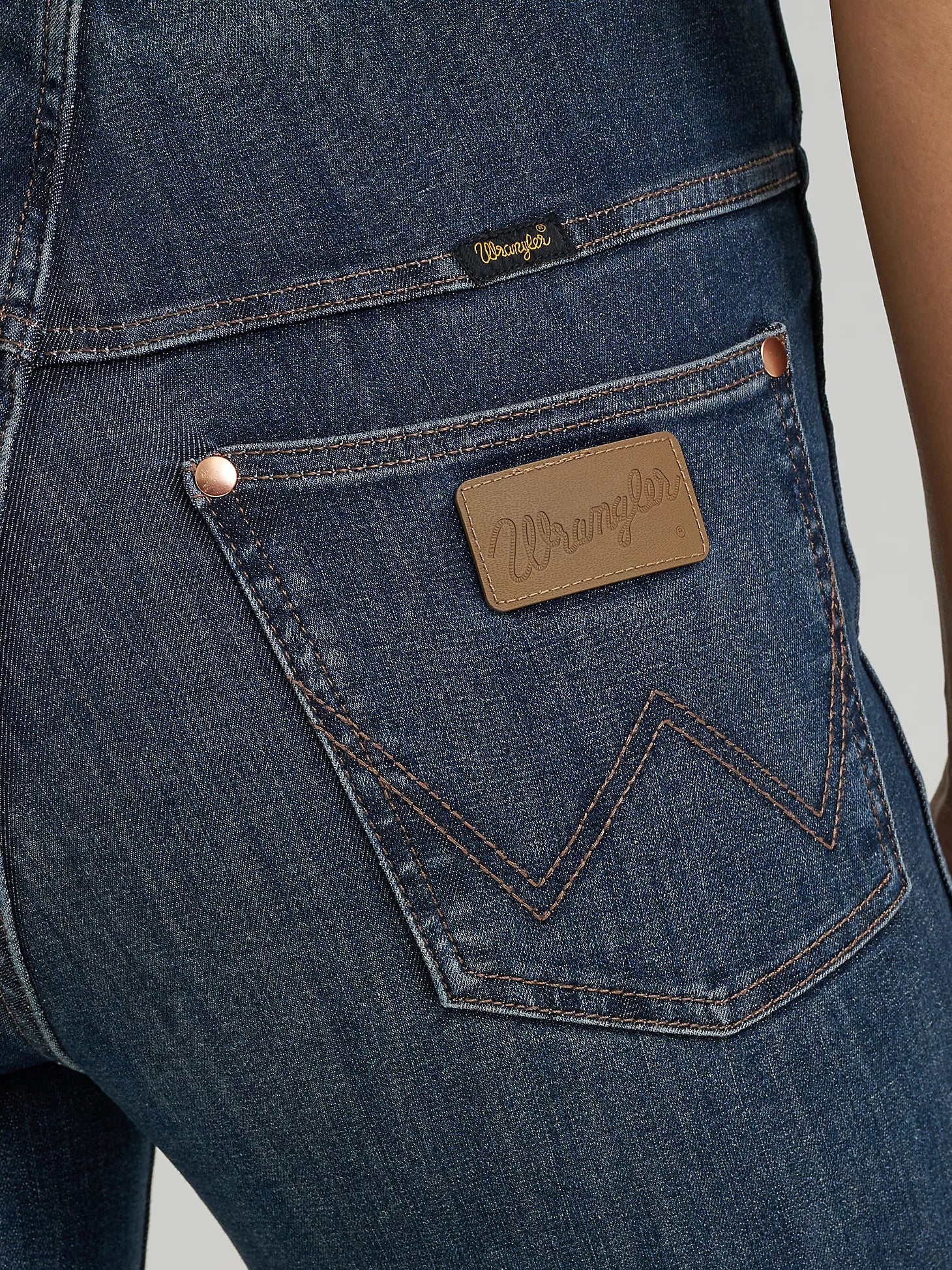 Wrangler x Lainey Wilson Pull On Bell Bottoms