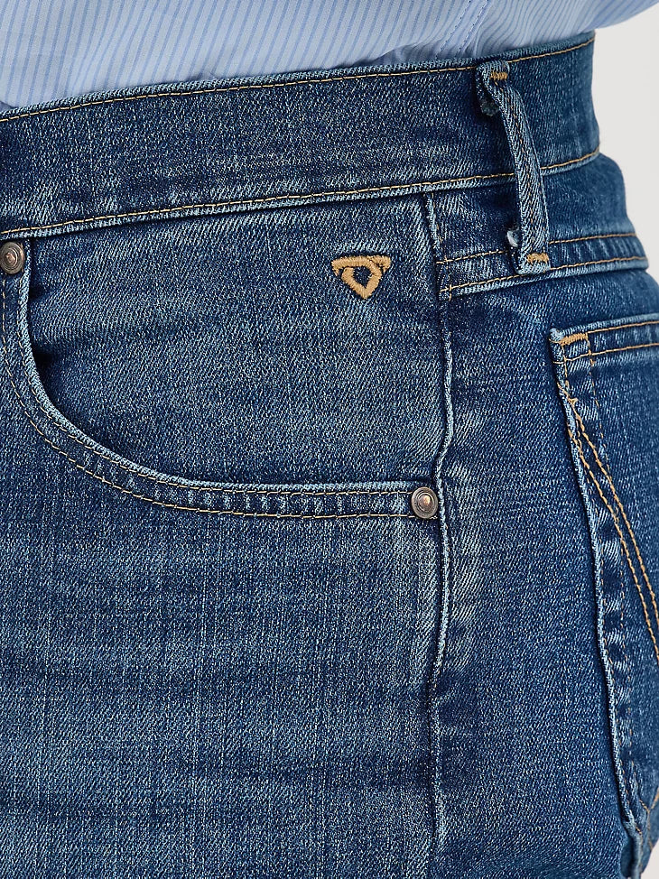 Men's Wrangler Cody Johnson 20X® Advanced Comfort 02 Competition Regular Fit Jean