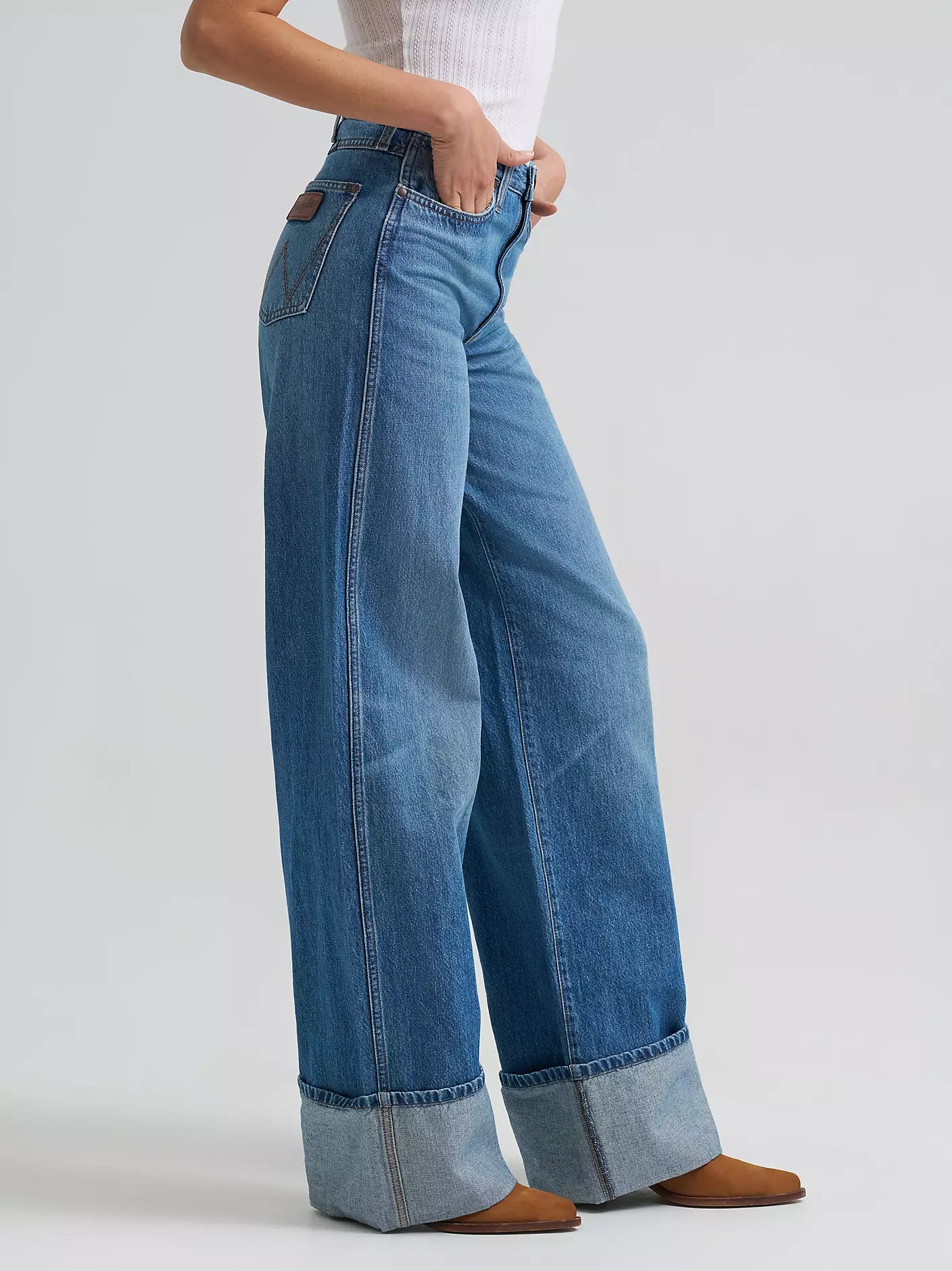 Women's Wrangler Retro Bailey High Rise Wide Leg Cuffed Jean