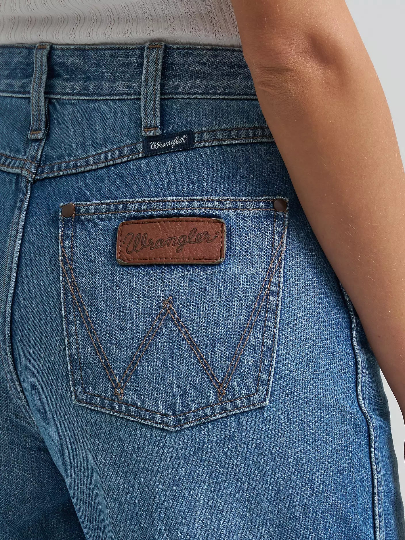 Women's Wrangler Retro Bailey High Rise Wide Leg Cuffed Jean
