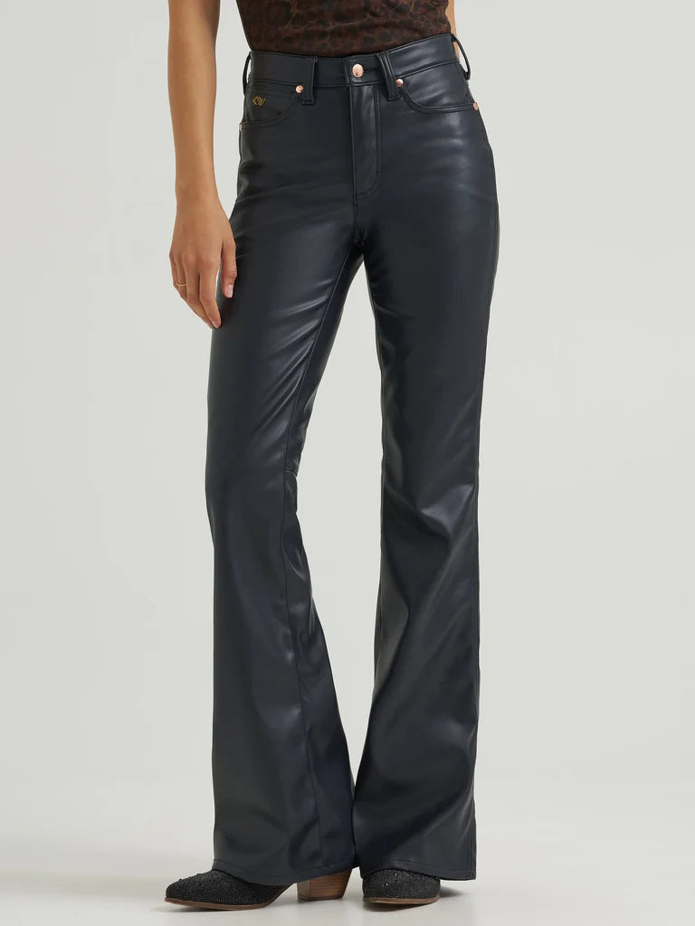 Wrangler | X Lainey Wilson Flare Jeans in Black