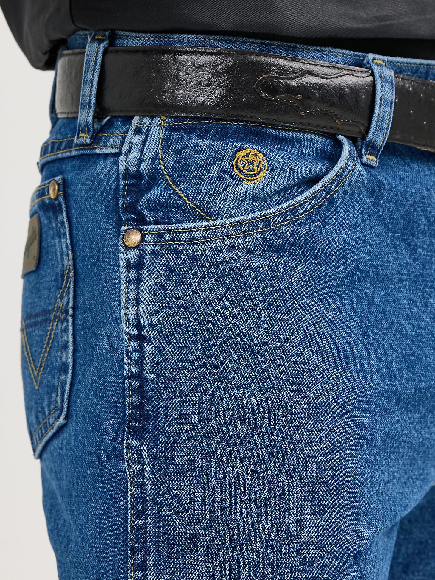 Wrangler Premium Edition George Strait - Vaqueros de ajuste original para hombre 