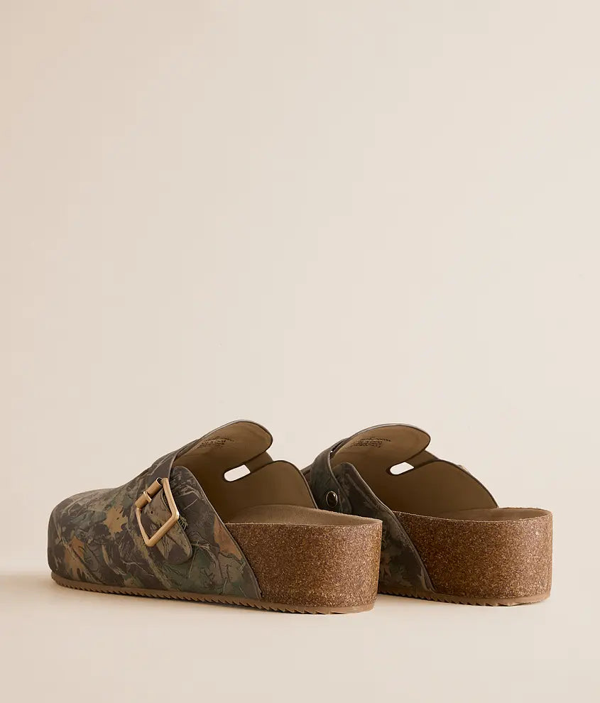 Wild Side Clogs