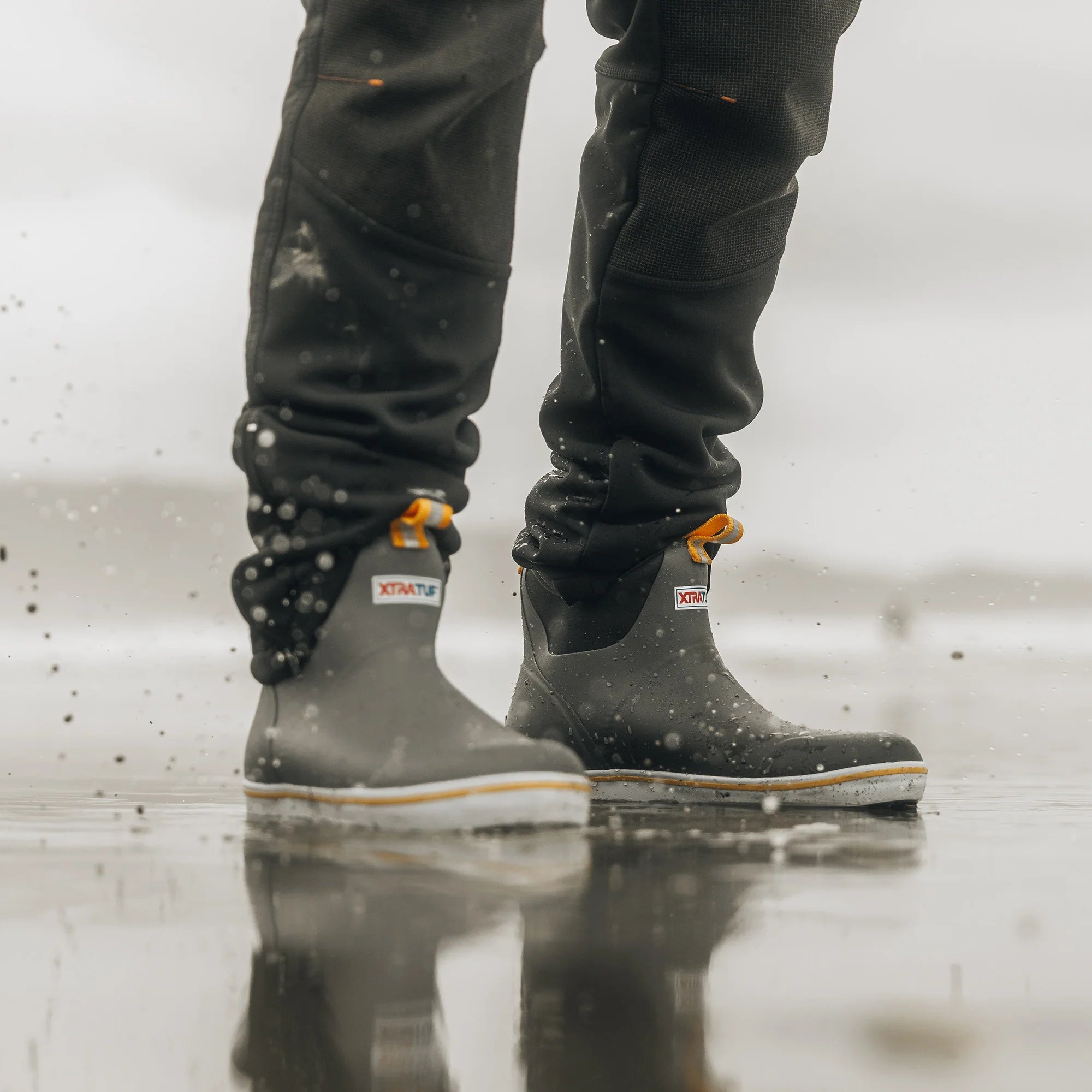 BOTA CUBIERTA TOBILLERA DE 6 PULGADAS XTRATUF PARA HOMBRE EN GRIS