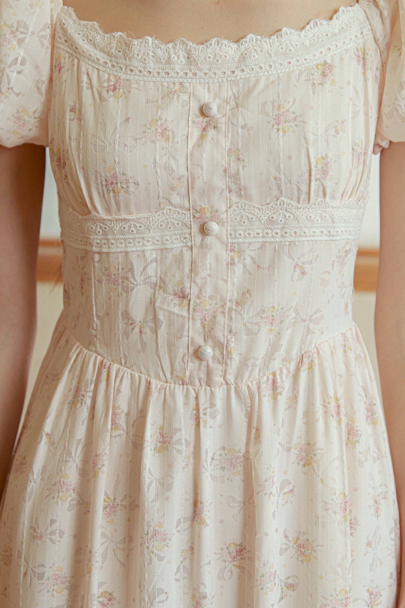 Vintage Charm Midi Dress in Blush