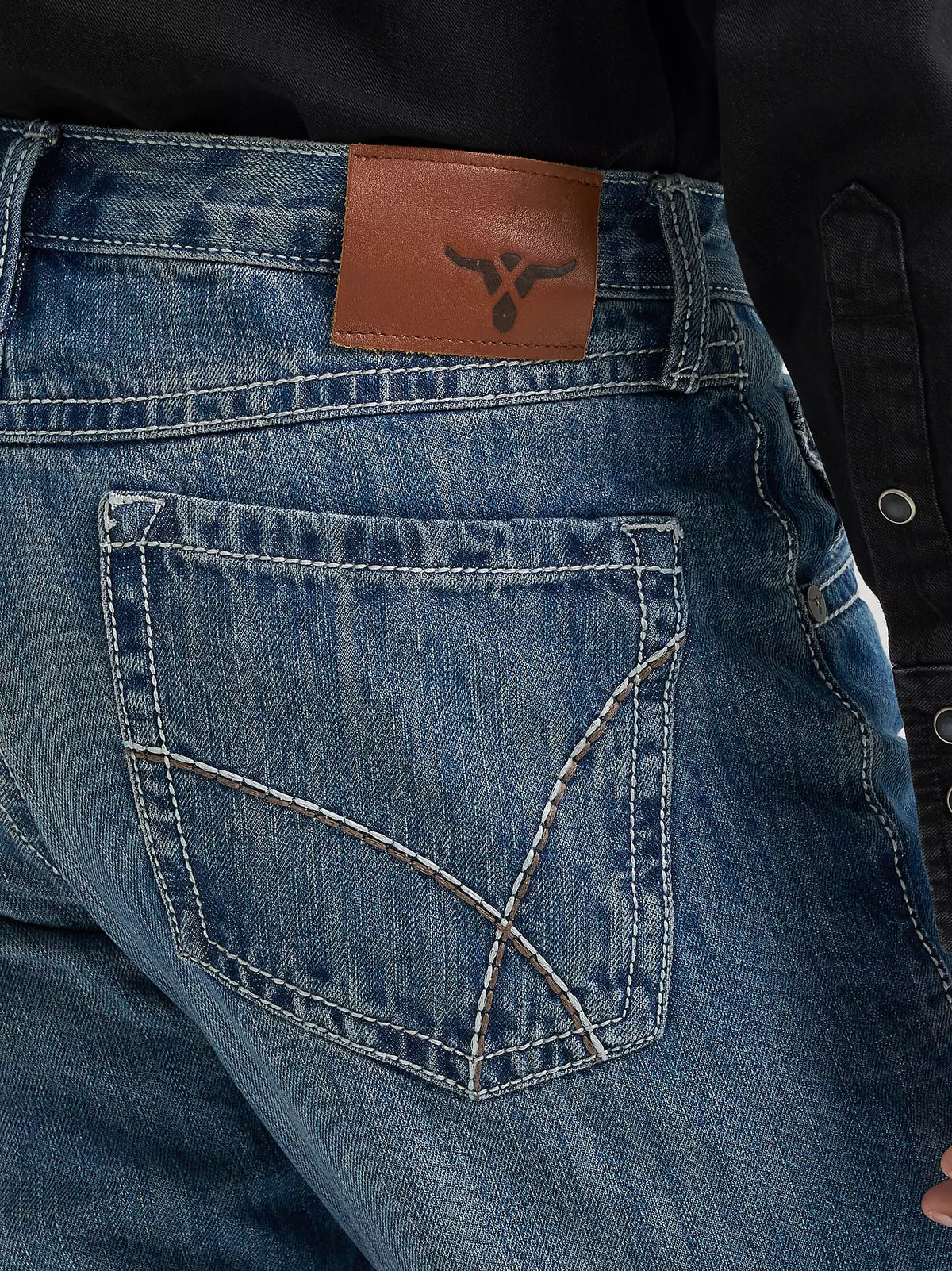 WRANGLER PARA HOMBRE 20X NO. 42 JEANS VINTAGE BOOTCUT EN AZUL CLARO 