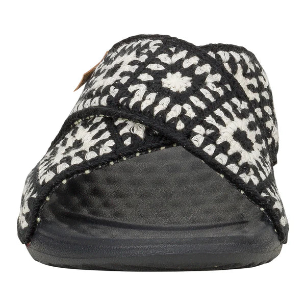 Women's Hey Dude Christi Slide Cottage Crochet in Black/White