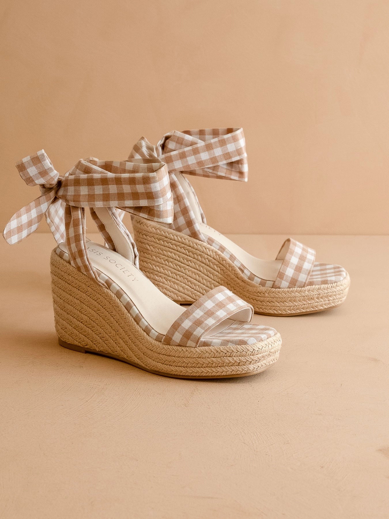 The Oceana | Latte Gingham Wrap Wedge
