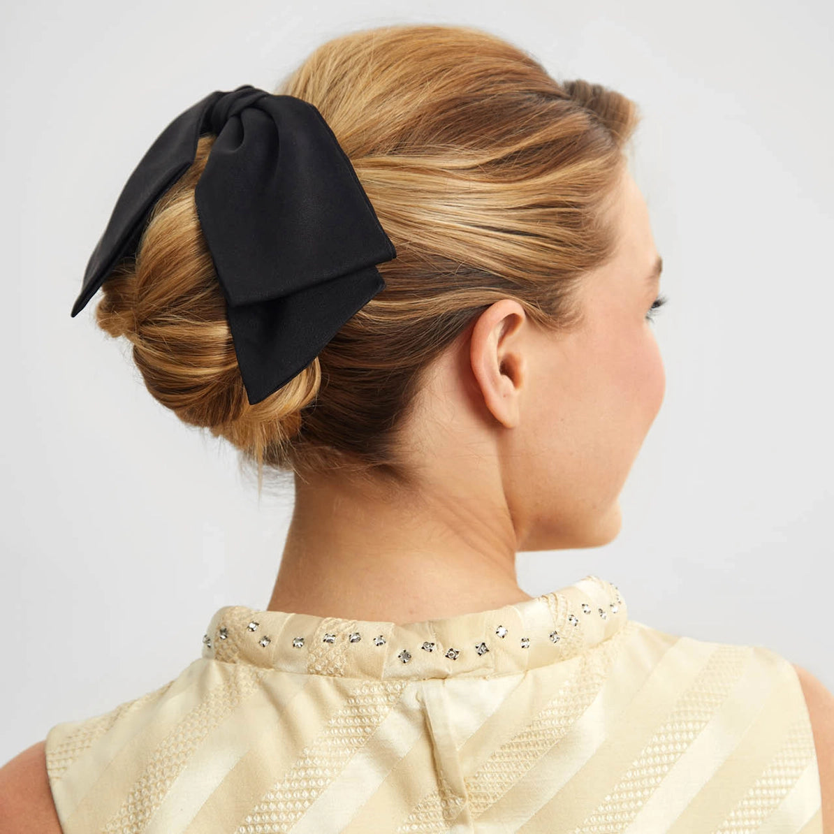 Kitsch Bow Hair Clip