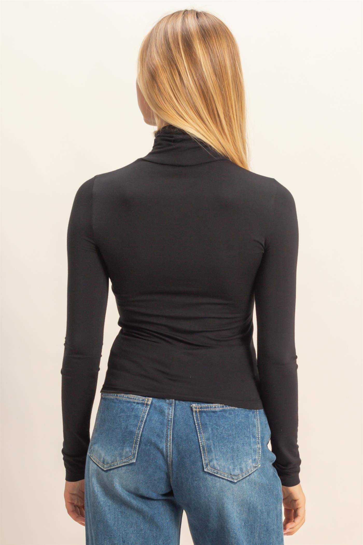 Simply Chic Fitted Top in Black