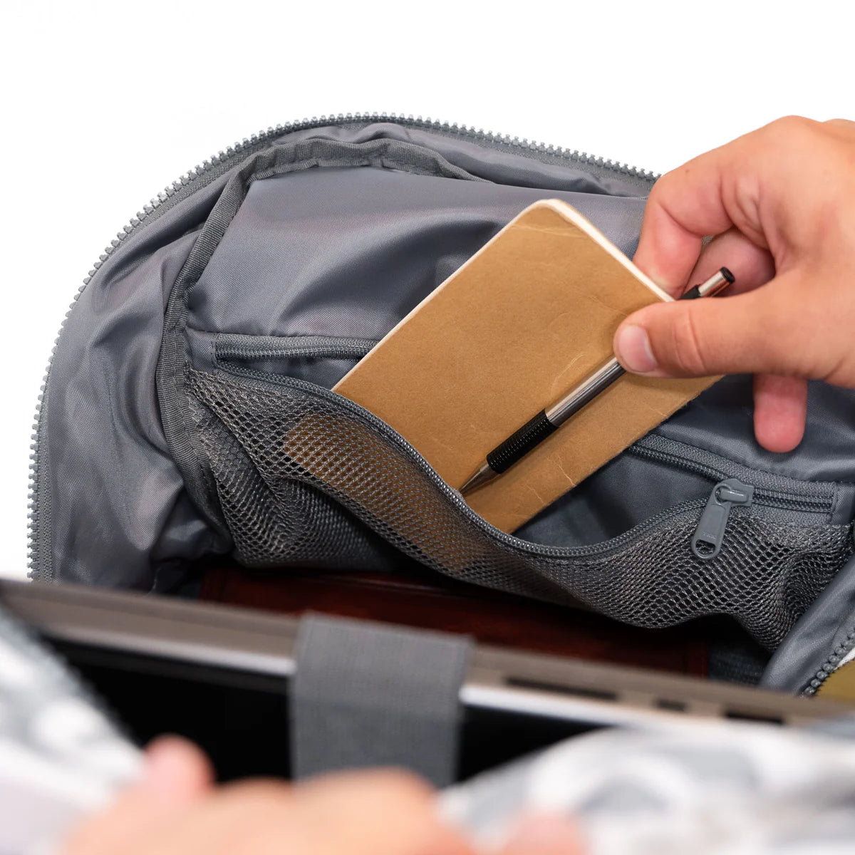 Burlebo Backpack in Classic Deer Camo