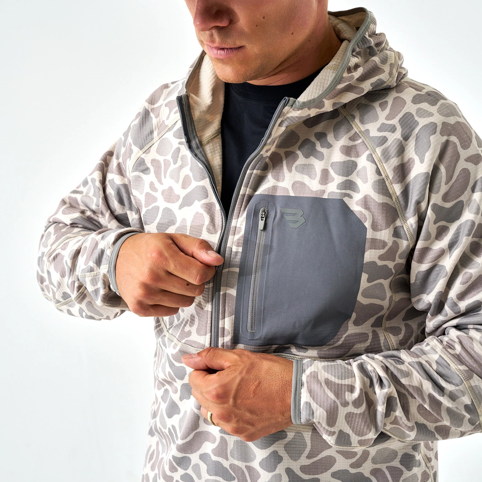 Men's Burlebo Blaze Tech Quarter Zip - Classic Deer Camo