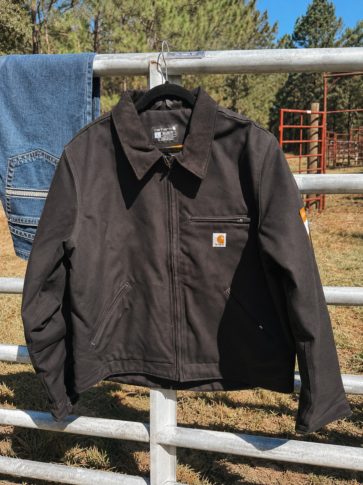 Carhartt | Men's Iconic J01 Duck Detroit Jacket