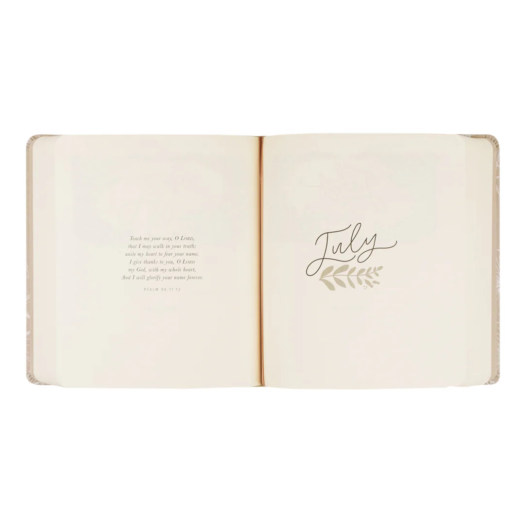 Hosanna Revival One Thing I Ask 5-Year Prayer Journal: Cordova Theme