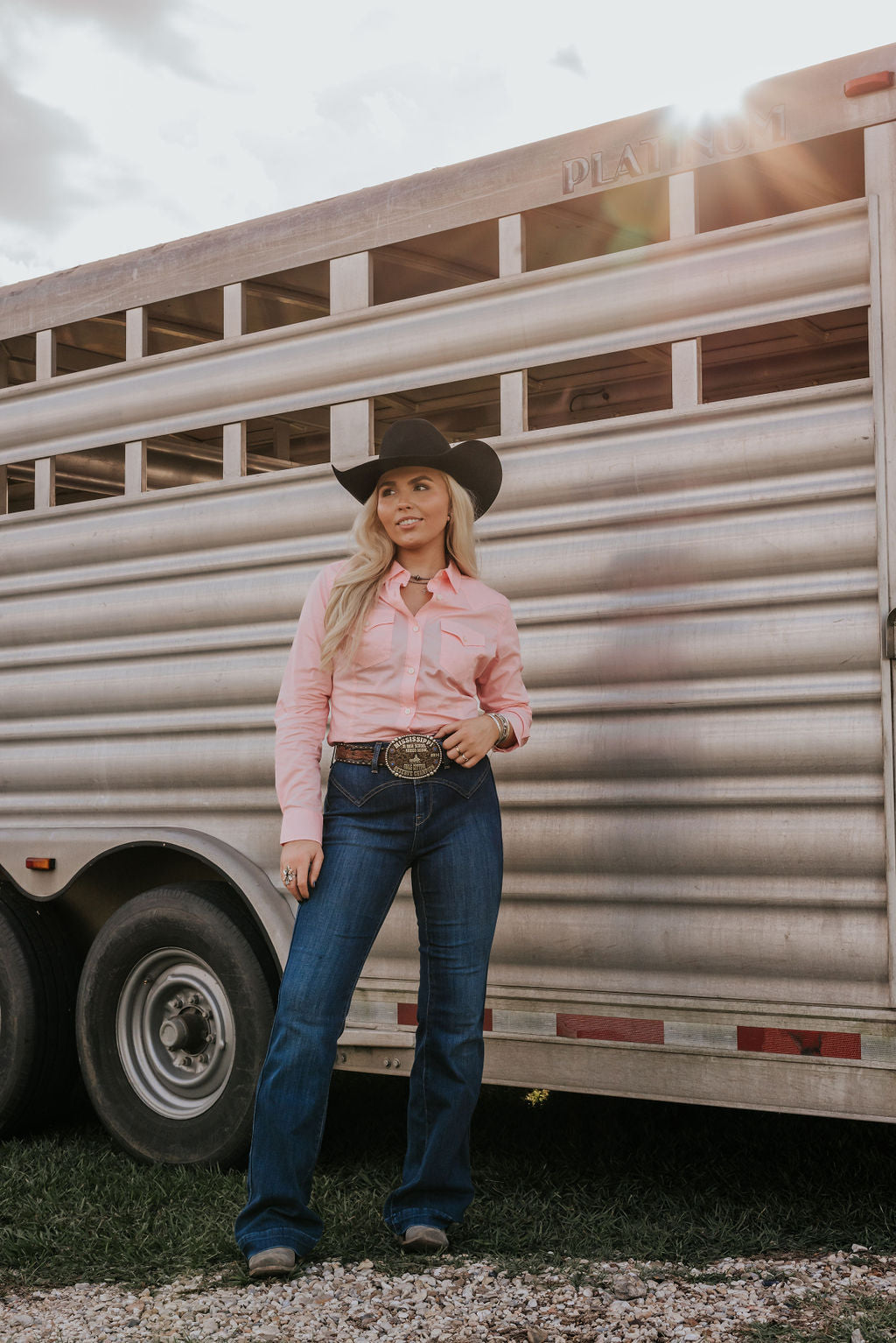 WOMEN'S WRANGLER WESTERN BUTTON DOWN SHIRT IN PEONY