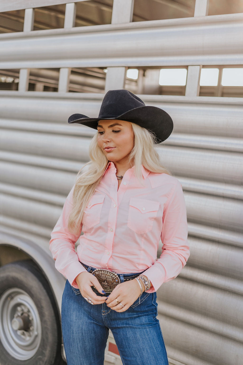 WOMEN'S WRANGLER WESTERN BUTTON DOWN SHIRT IN PEONY