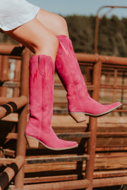 WOMEN'S DINGO THUNDER ROAD LEATHER BOOTS IN FUCHSIA