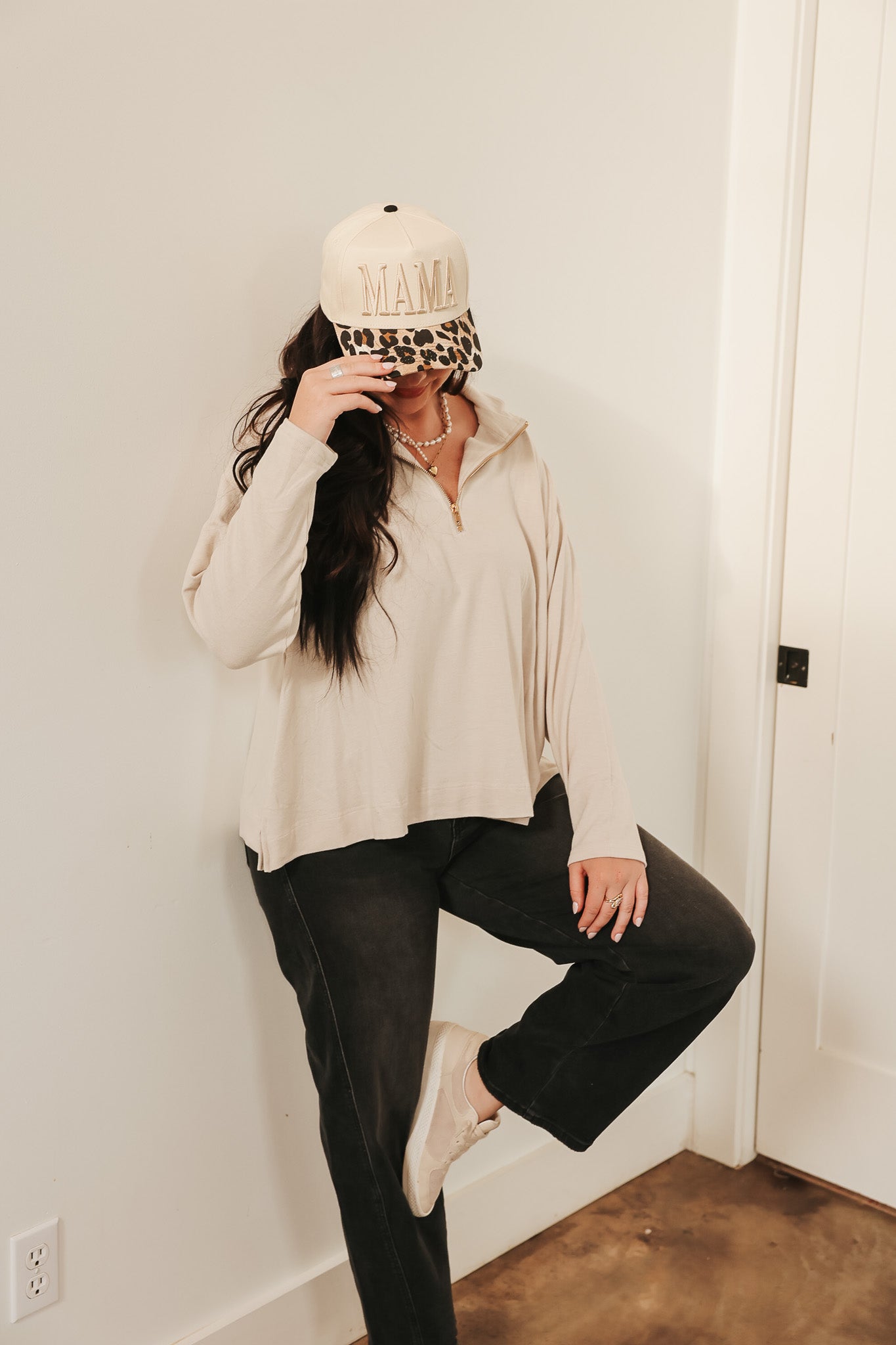 Cafe Meetup Stone Pullover