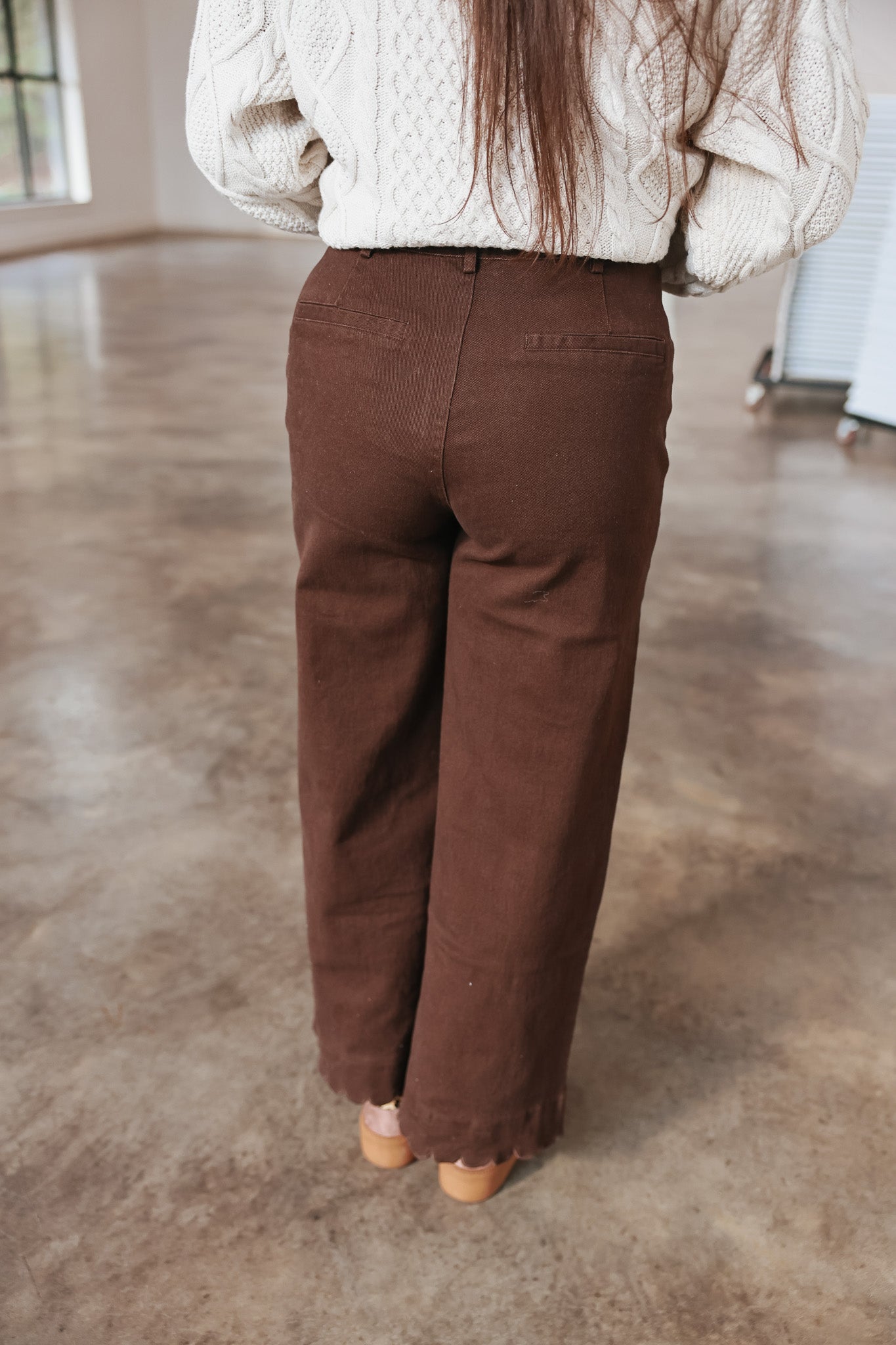 Sweet Scallop Brown Pants