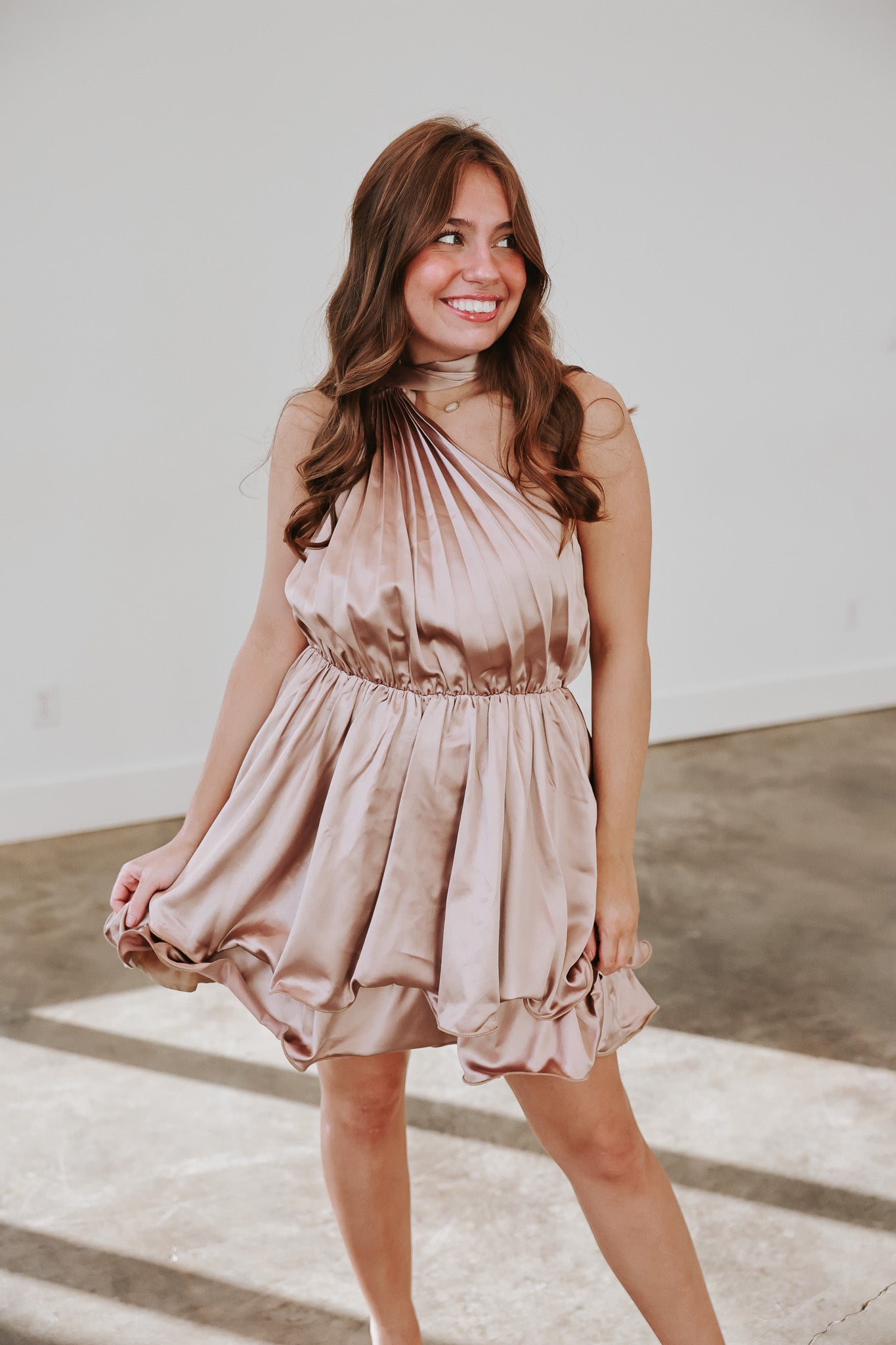 Champagne Chic Dress in Mocha