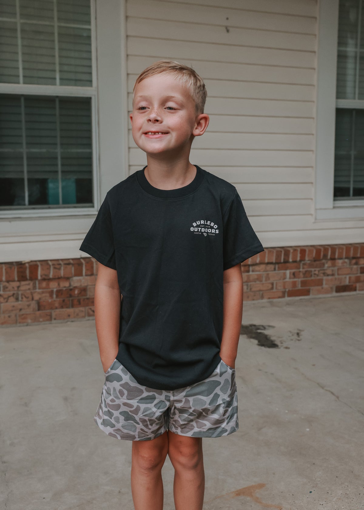 Burlebo | Toddler & Youth Outdoors Logo T-Shirt - Black