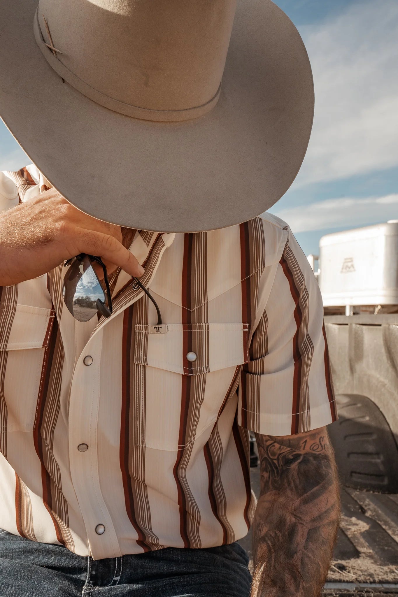 Ferrell The Tristan in Brown - Short Sleeve Snap Shirt