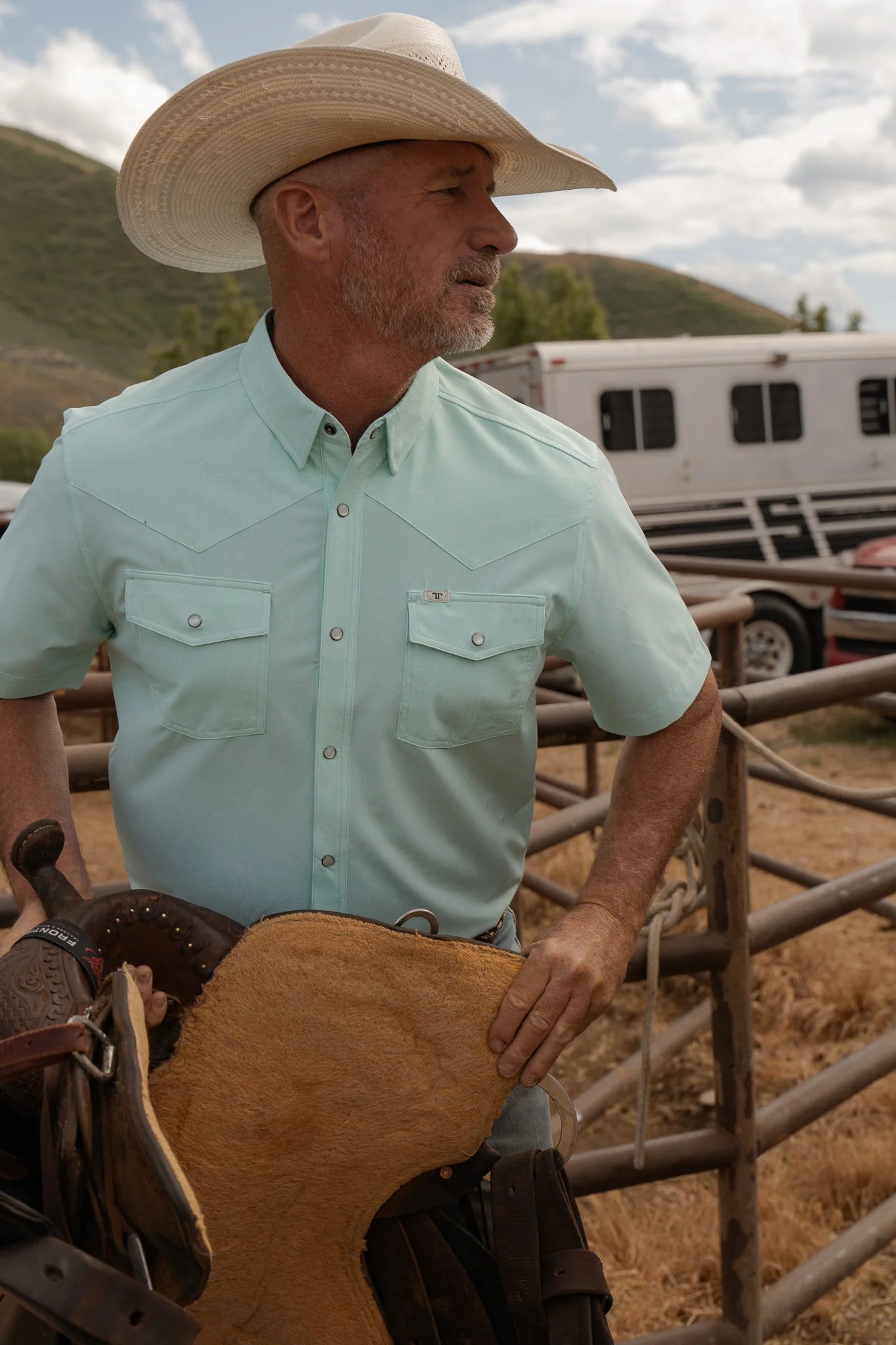 Ferrell The Carson in Mint - Short Sleeve Snap Shirt