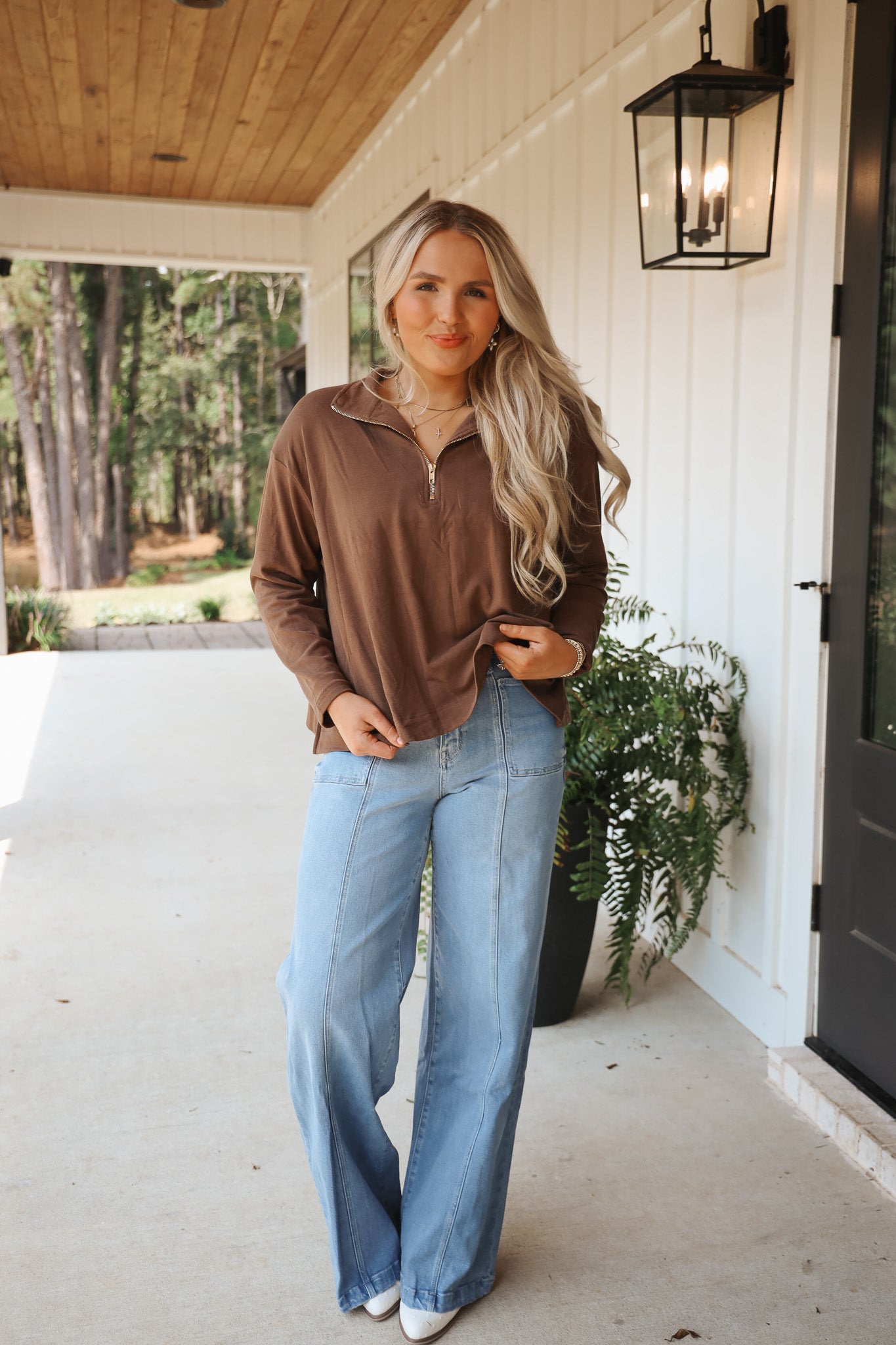 Cafe Meetup Brown Pullover