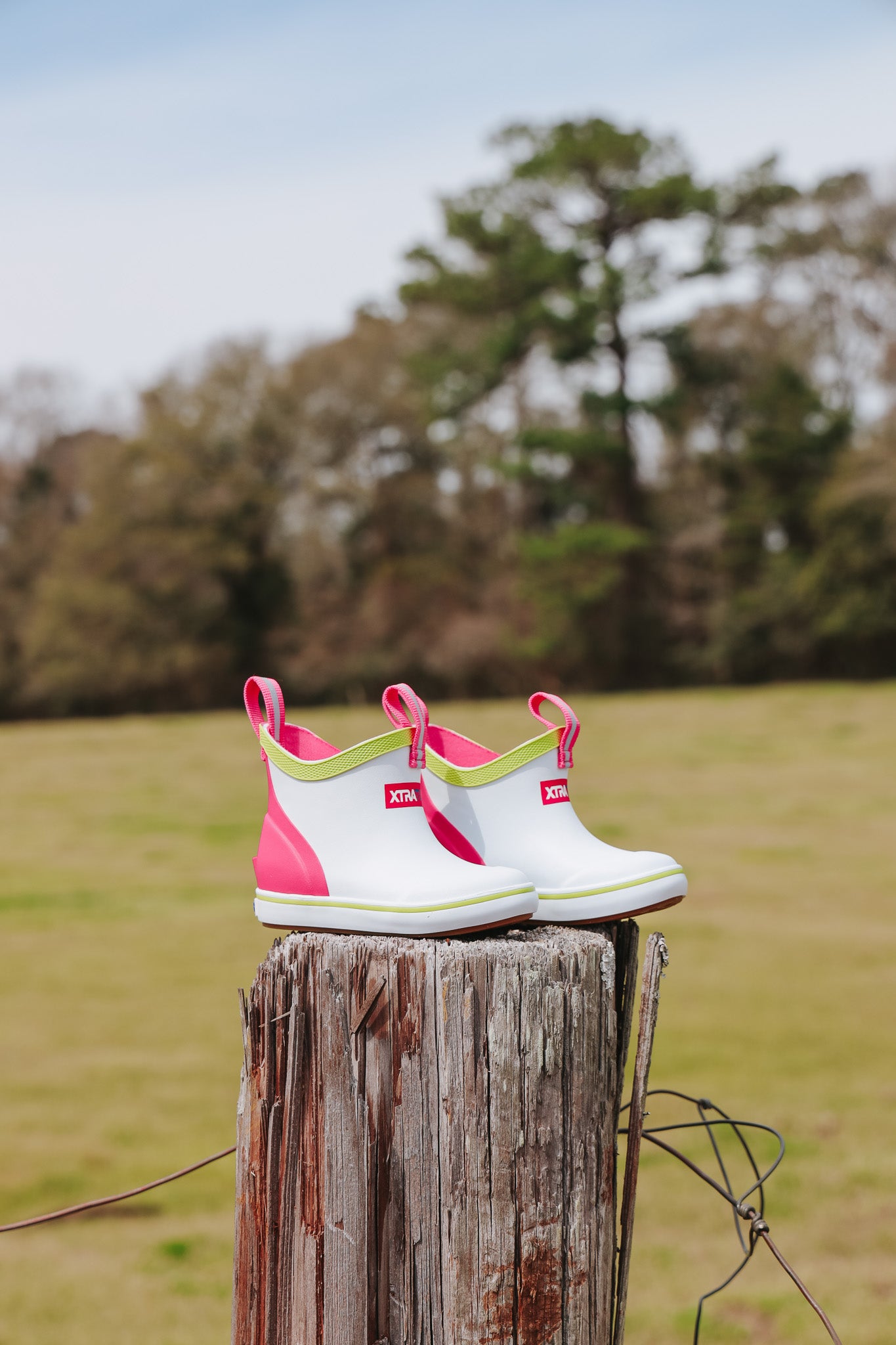 Kid's XTRATUF Ankle Deck Boots in White Multi Pink