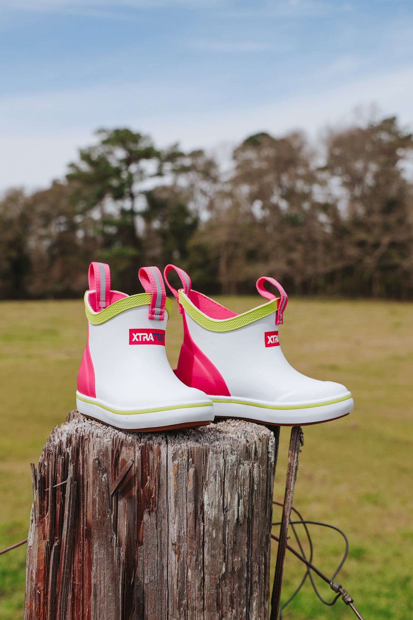 Kid's XTRATUF Ankle Deck Boots in White Multi Pink