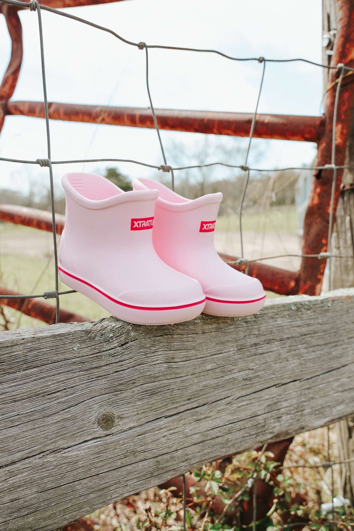 Big Kid's Tufs Pink Ankle Deck Boot