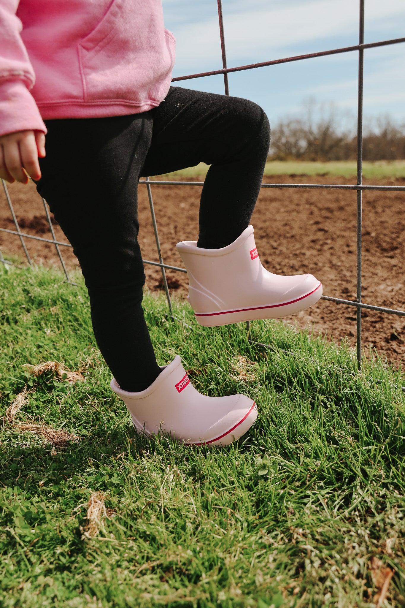 Big Kid's Tufs Pink Ankle Deck Boot