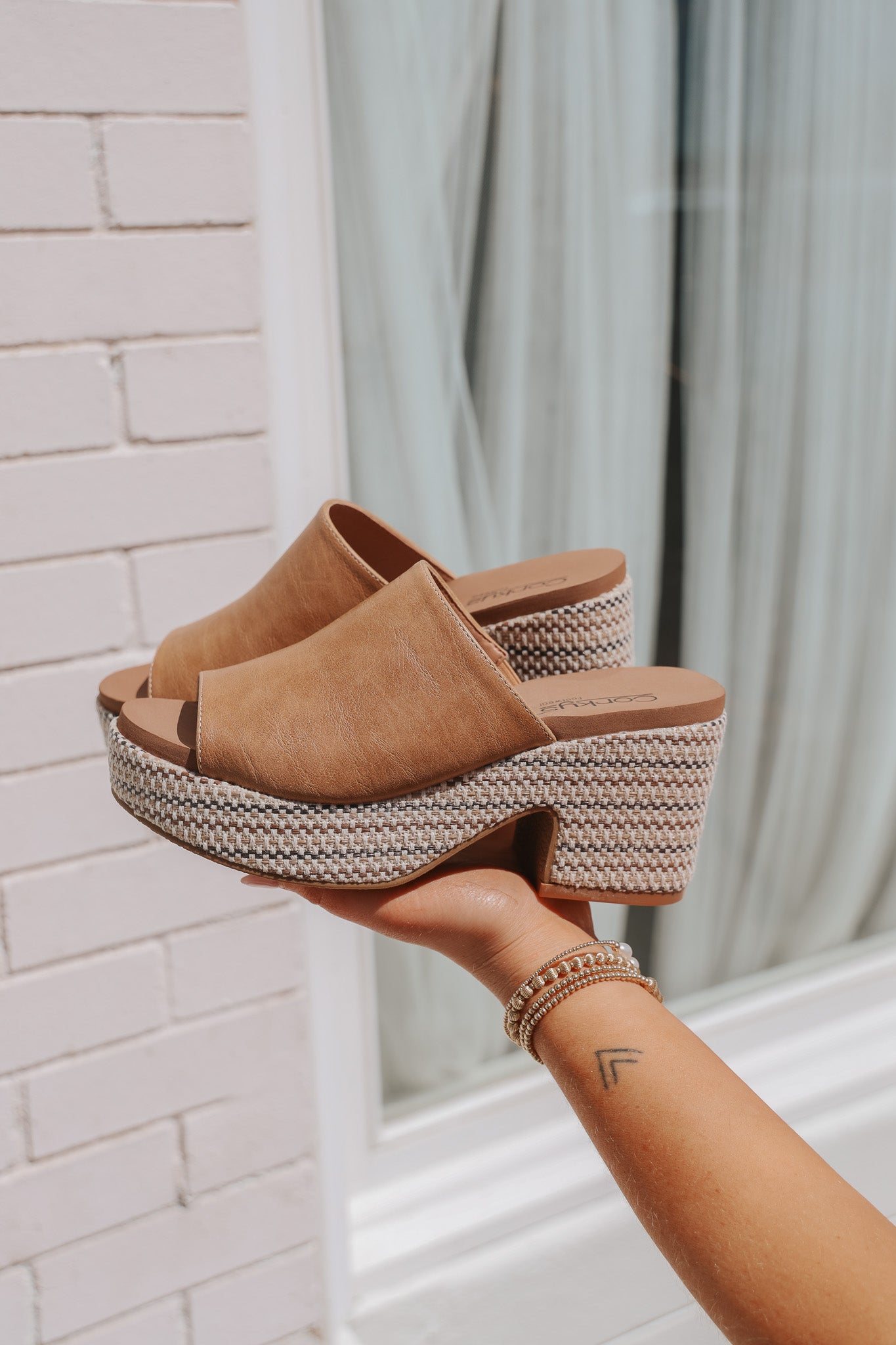 Totally Buggin Caramel Heels