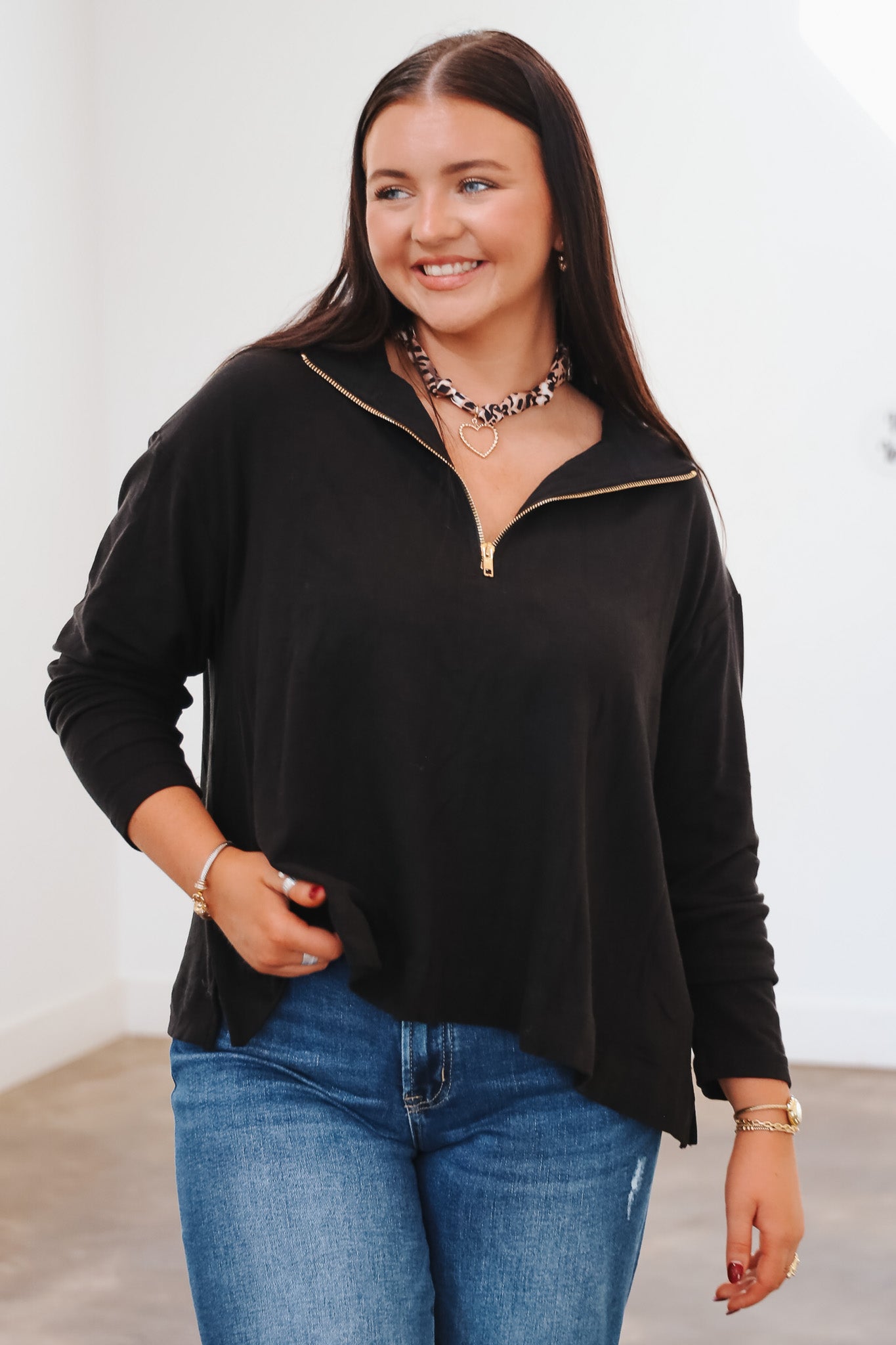 Cafe Meetup Black Pullover