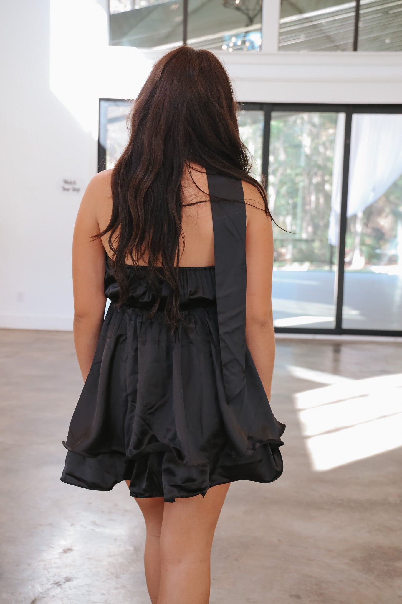 Champagne Chic Dress in Black