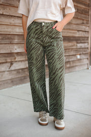 Walk on the Wild Side Pants in Olive