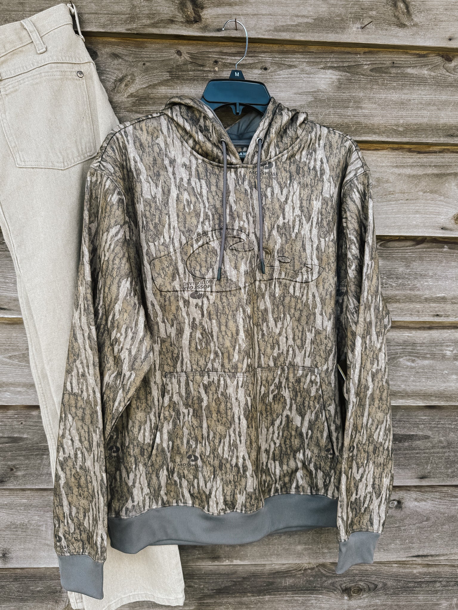 Men's Drake "Back Eddy" Embossed Bottomland Hoodie