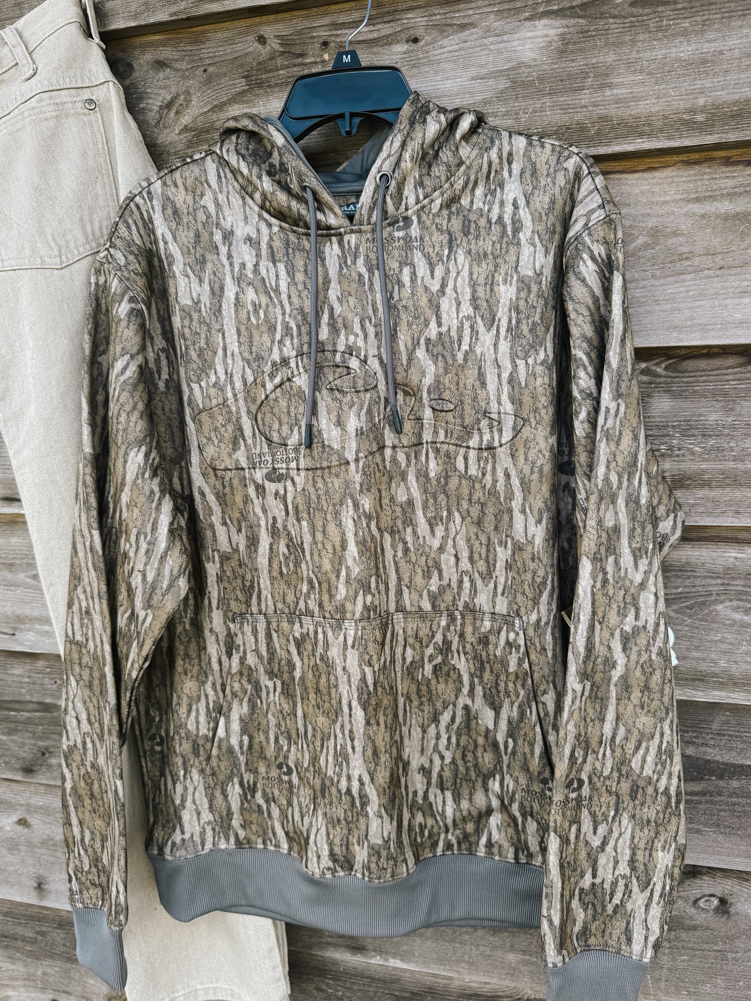 Men's Drake "Back Eddy" Embossed Bottomland Hoodie
