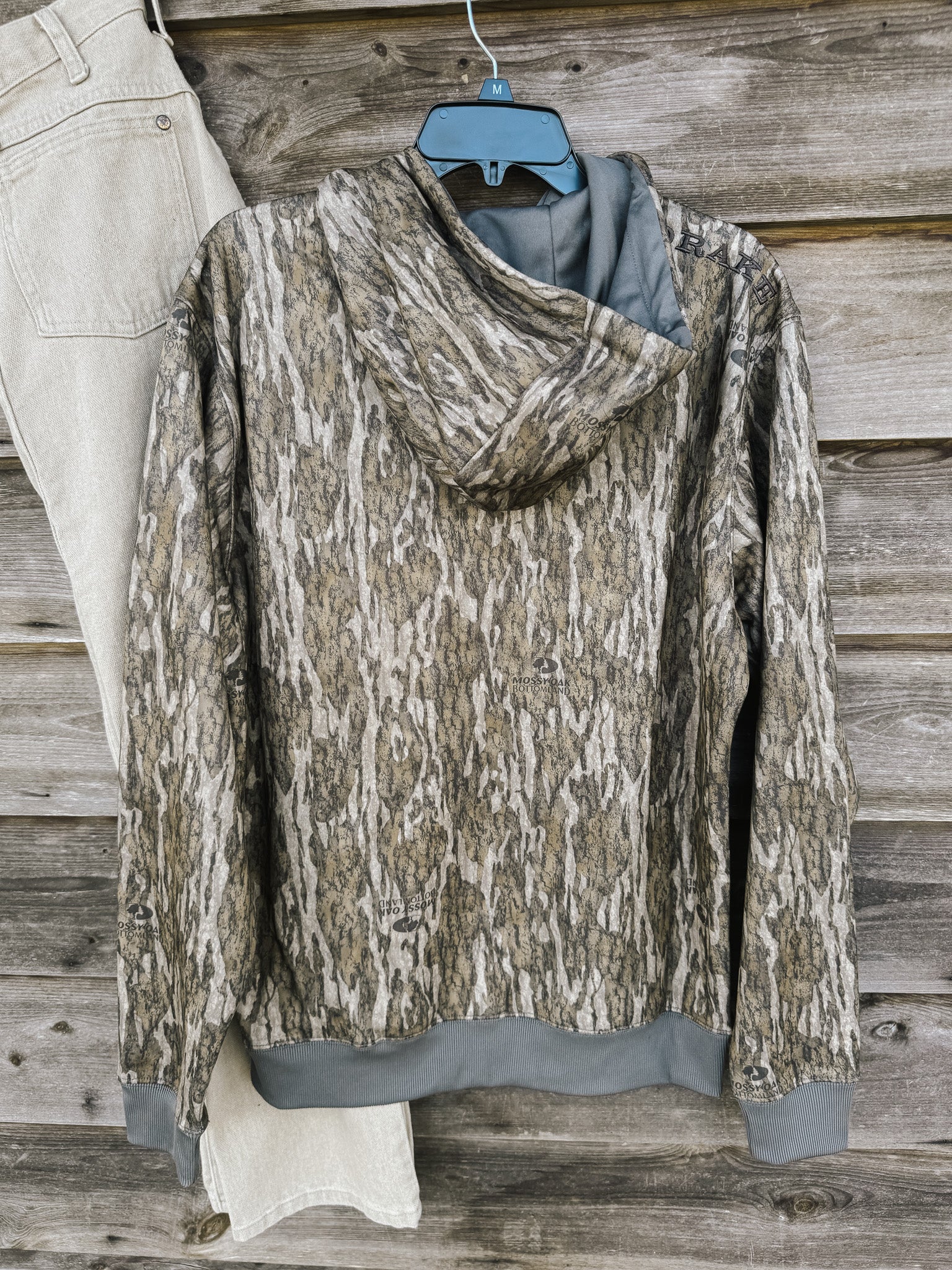 Men's Drake "Back Eddy" Embossed Bottomland Hoodie