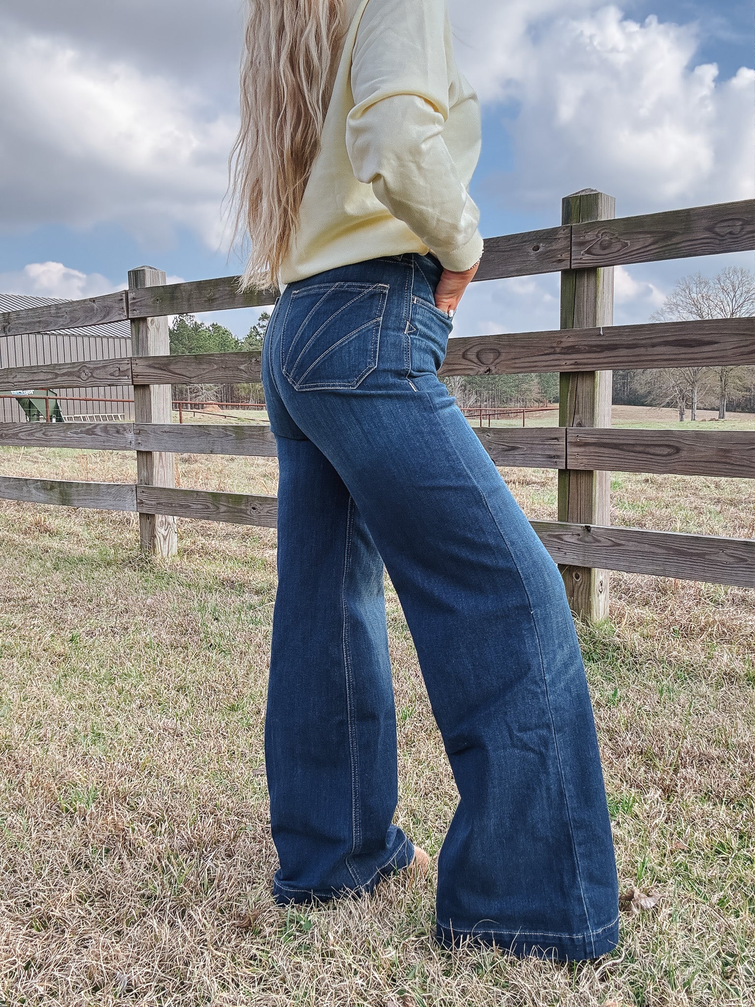 Ariat Women's Ultra High Rise Penelope Wide Leg Jeans