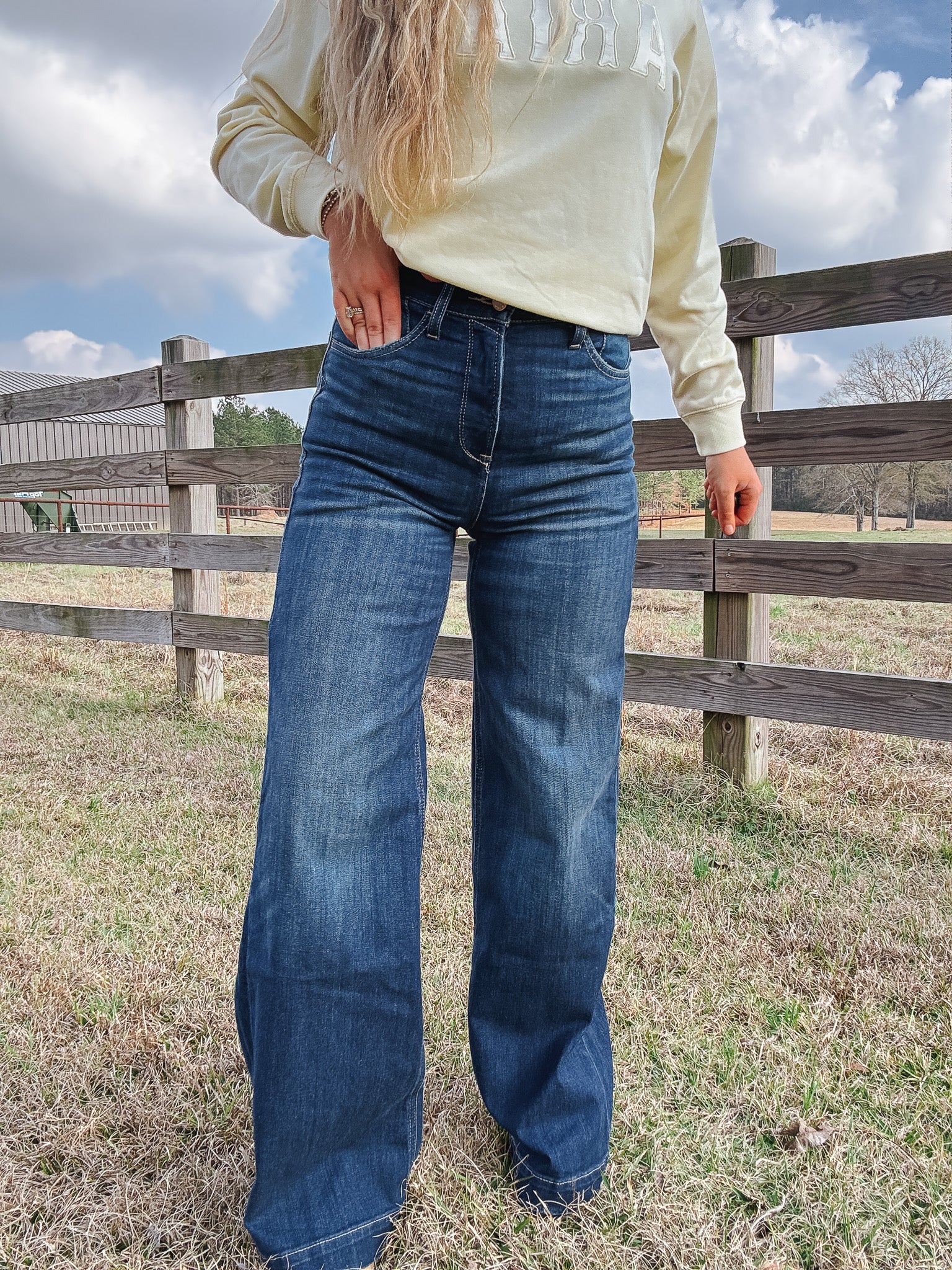 Ariat Women's Ultra High Rise Penelope Wide Leg Jeans