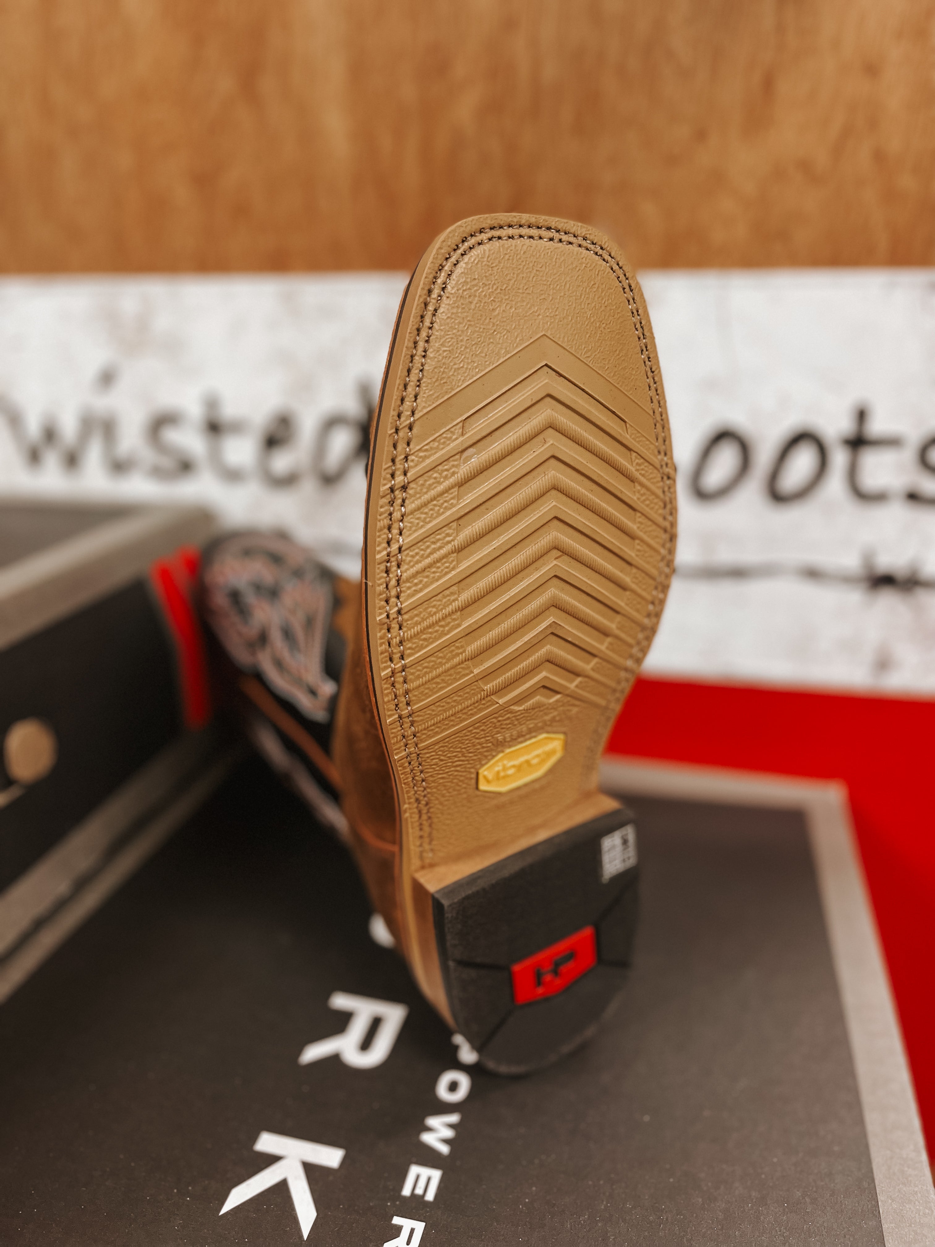 Bota de trabajo con punta de acero Bison desgastada Horse Power para hombre