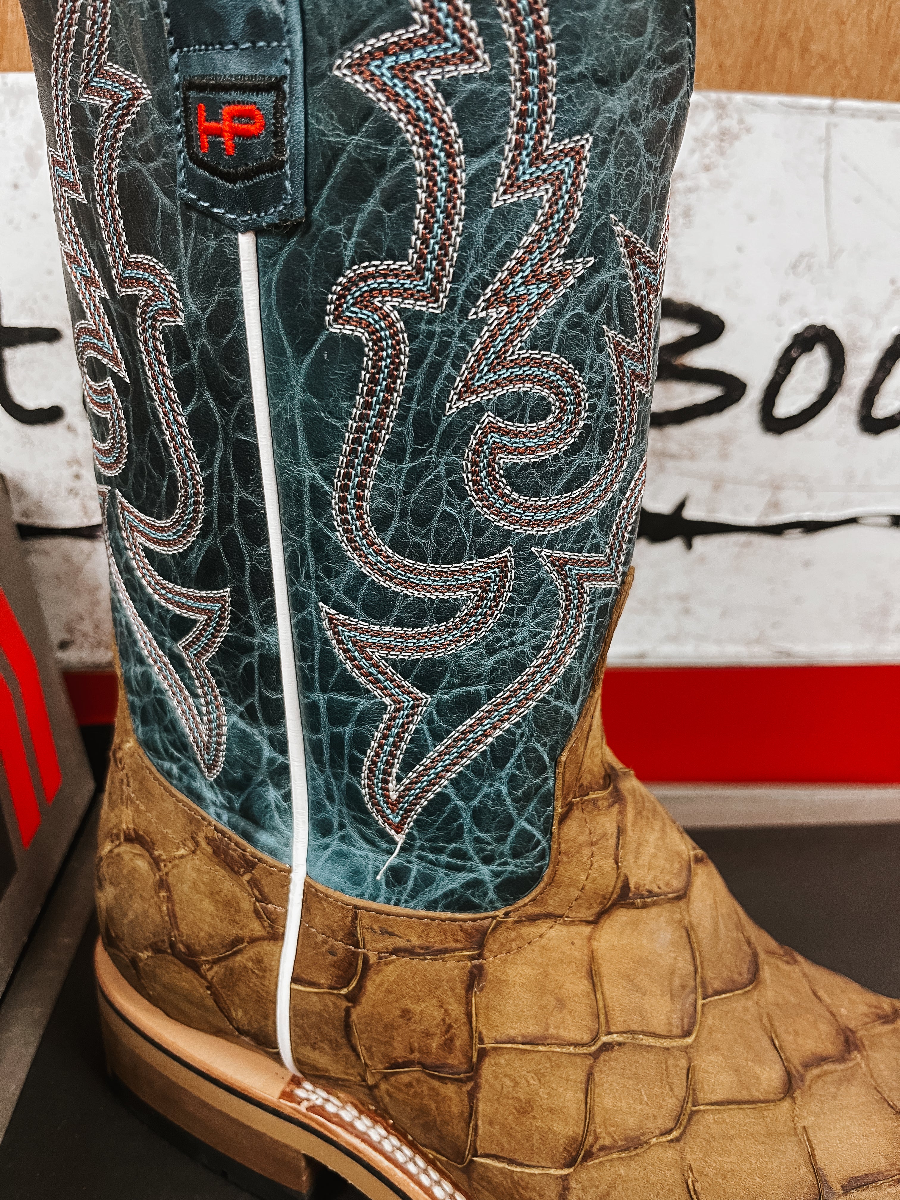 Botas de trabajo con punta de acero y estampado de pez miel Horse Power para hombre