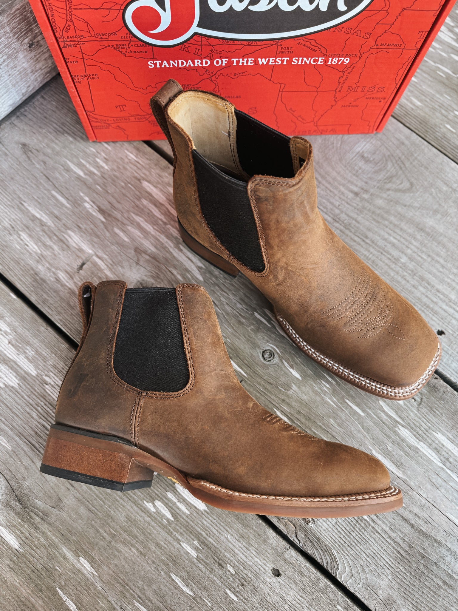 Men's Justin Crazy Buck 6" Square Toe Chelsea Boots
